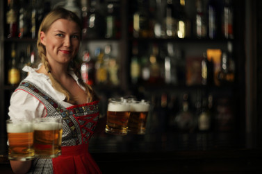 Transforme o happy hour do seu bar em uma Oktoberfest!